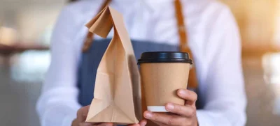 ¿Qué es Take Away? Diferencias con Delivery