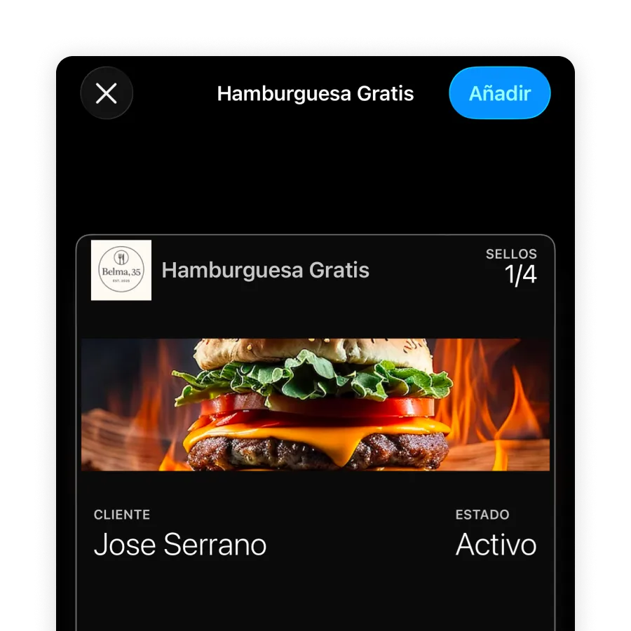 Tarjeta de fidelización añadida a Apple Wallet en un iPhone